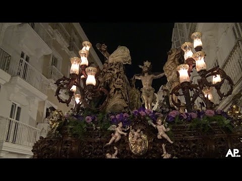 Cristo del Perdón de Cádiz con "La Esperanza de María" | Magna 2022