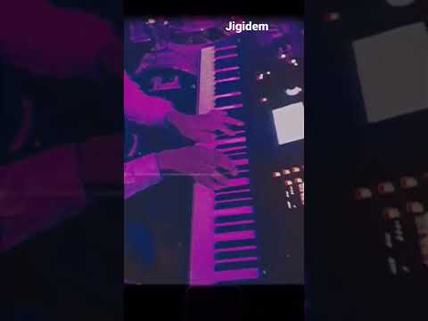 Playing along this track...Jigidem by Tim Godfrey  @TimGodfreyWorld