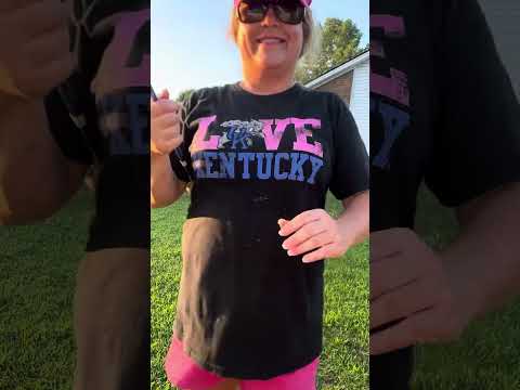 Horizontal finger twirls