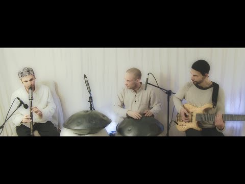 Kuckhermann-Nadishana-Metz 'Sound of Viborg' (hang, bawu, bass)