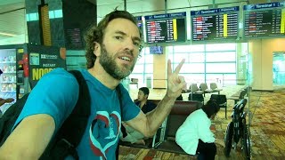 Walking Through Singapore's Amazing Changi Airport