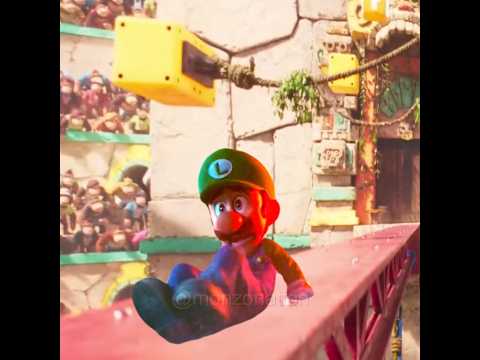 Luigi shivers in fear upon meeting Donkey Kong in the Great Ring of Kong #supermariobros #luigi #dk