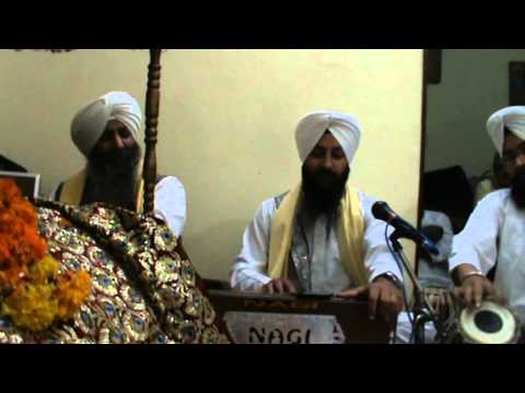 bhai maninder singh (delhi wale) mere har pritam ki koi baat sunawe