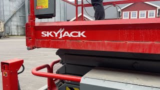رافعة هيدروليكية مقصية Skyjack SJ6832 RT | صورة 4 - Machineryline