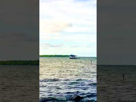 Por la costa centro norte de Cuba en el pueblo de Caibarién provincia de Villa Clara