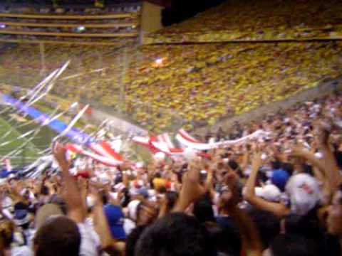"se ve y no se toca en el estadio monumental.MPG" Barra: Muerte Blanca &bull; Club: LDU
