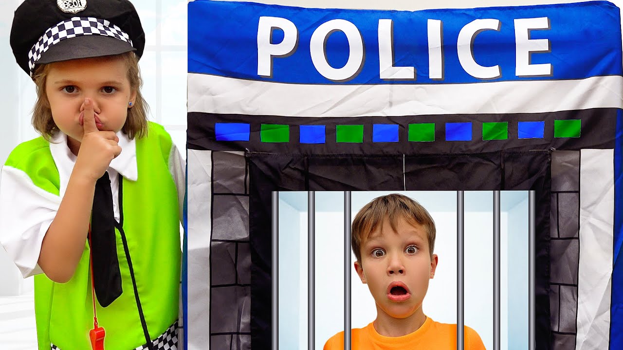 <h1 class=title>Katy and Max retend play police officer</h1>