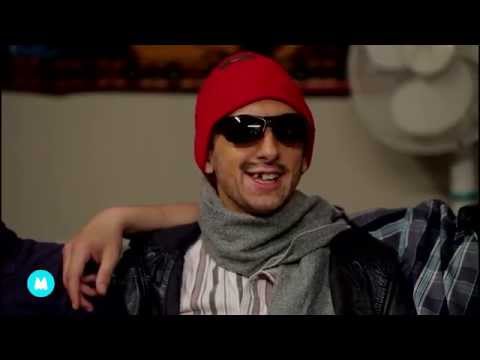 Mondenii - Luță stă cuminte acasă