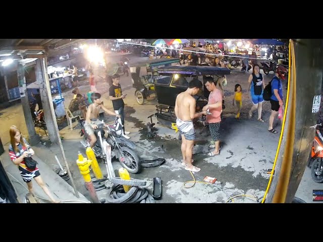 Live webcam view of Vulcanizing Tyre Repair Shop Street