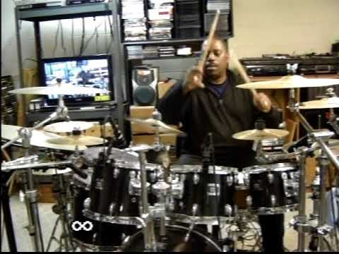 FREE DRUMLESS TRACK 90'S CHOIR JAM PERFORMED BY KEITH BOYER