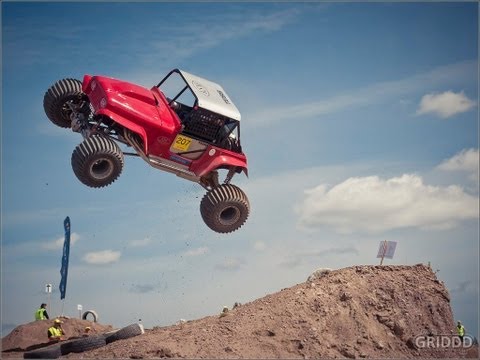 Insane jump and crash - Formula Offroad Hillclimb!