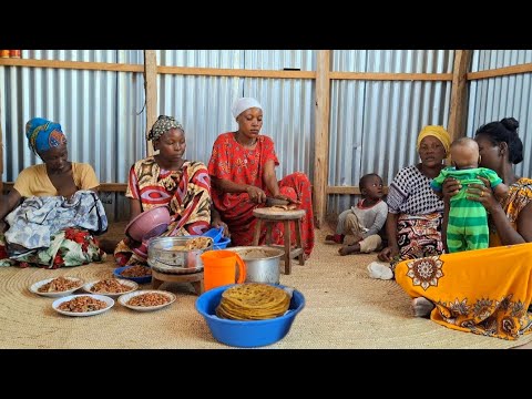 Peaceful Village Living 🌾 African Moms Cooking Creamed Beans For Her Family 