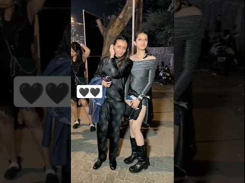Namrata Shirodkar with daughter #shorts #namratashirodkar #namratashirodkardaughter#namrata