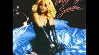 Val Young - Mind Games