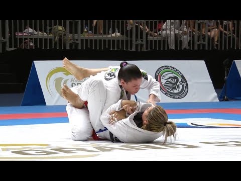 Nasty 18-Second Wristlock Submission in Japan!