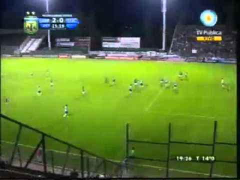 B Nacional 2011/12 - Gol de Gimnasia a Atletico Tucuman (2-0)