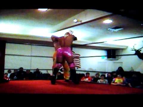 kAos vs Bino Gambino 1- Pro Wrestling.MOV