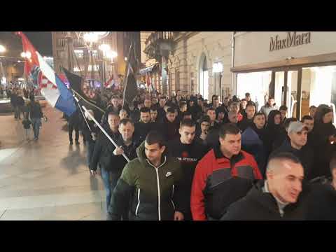 Mimohod za Vukovar u Rijeci (1) / Snimio Vedran KARUZA