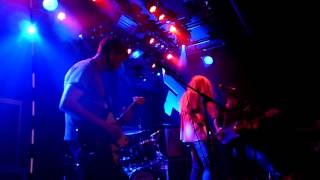 Bully - Too Tough / Brainfreeze @ Le Guess Who (1/3)