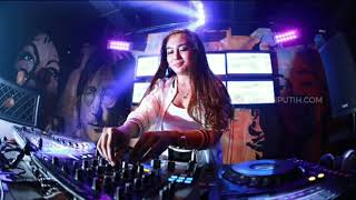 Download lagu DJ Terbaru 2019 (slow remix) River flows in you mp3