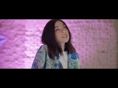 Laura Durand - Camisa de flores