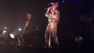 Skunk Anansie - Hedonism (Just Because You Feel Good) + Victim - Live Assago Milano - 28 genn 2017