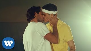 Oscar Zia feat. Leslie Tay - Kyss Mig i Slo-mo (offical music video)