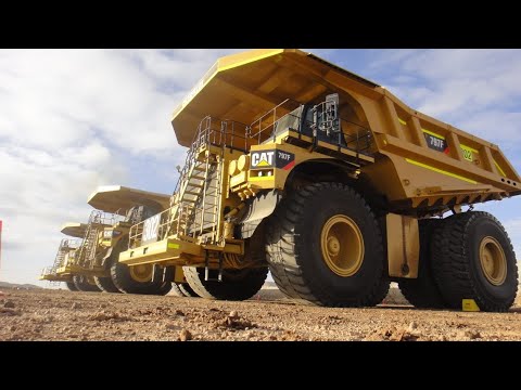Le Caterpillar 797F : Un Géant de l'Extraction Minière () Le Caterpillar 797F : Un Géant de l'Extraction Minière