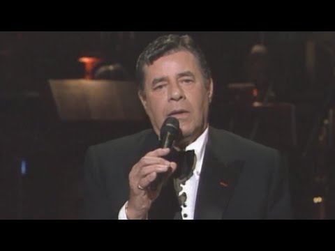 Jerry Lewis, Comedic Filmmaker and MDA Telethon Host, Dead at 91