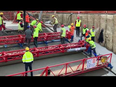 Na Orlické přehradě proběhla betonáž dolní části skluzu bezpečnostního přelivu