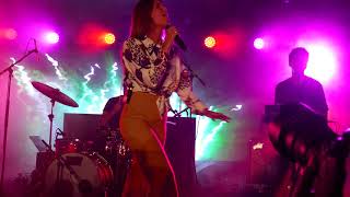 LÉON - Nobody Cares LIVE HD (2018) Wake Up Call Music Festival Los Angeles