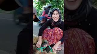 Download lagu Neng Anggi Gadis Desa selebgram. mp3