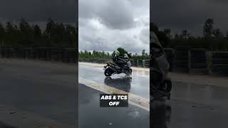 Download lagu Watch how safety features such as ABS & Traction control can save your life! Continental Automotive mp3