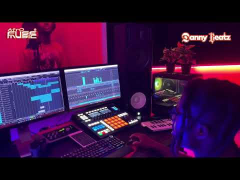 MrDot - Fiona (Recording Session)