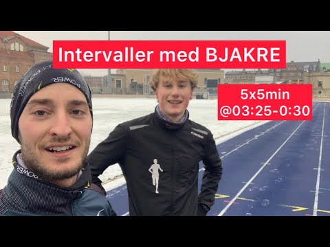Lange intervaller med Bjarke! Vi løber 5 x 5min @03:30 på Østerbro stadion 🏃🏻‍♂️