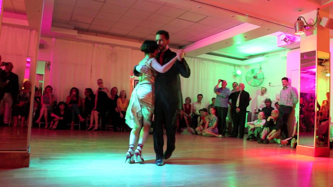 Milonga Esta Noche de Luna Paris : María Olivera y Gustavo Benzecry Sabá