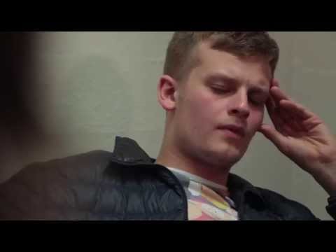 12:00 - 1. þáttur (2015-2016)