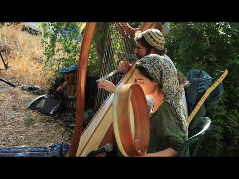 Nachamu Ami Live by Tzuf Family Band