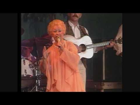 Bridie Gallagher - Live - A Mother's Love's A Blessing