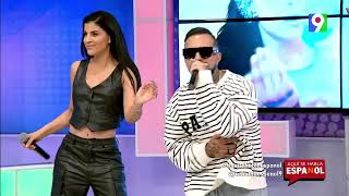 Dra. Tania Medina cantando a dúo con JC Rosary "Old Fashioned" en Aquí se Habla Español