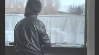 Professor Stanley Unwin MD Gives Bill Wyman The Cotton Wool Sandwich Treatment