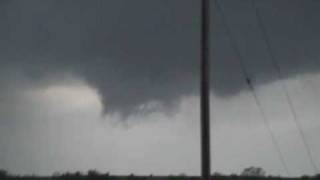 preview picture of video 'Carnegie, Oklahoma 4-26-09 Wall Cloud'