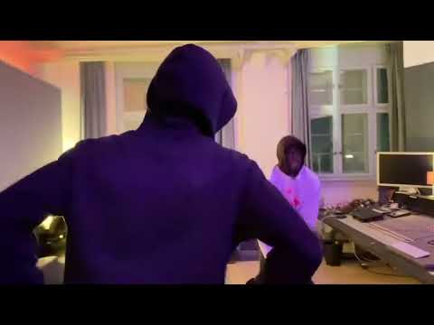 Amo49 - Level Up [Hörprobe]