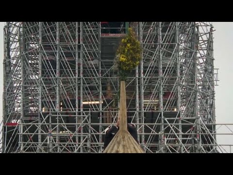 Video Thumbnail: Notre-Dame hat einen neuen Dachstuhl