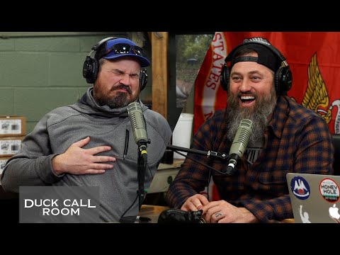 Willie Terrorizes Korie in the Shower | Duck Call Room #112