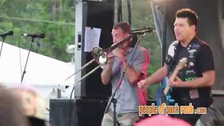 LESS THAN JAKE - Johnny Quest Thinks We&#39;re Sellouts @ Rockfest, Montebello QC - 2017-06-23