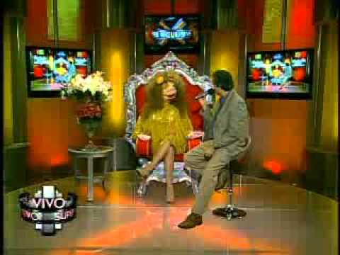 SuperXclusivo 10/1/10 - Político tiene nuevo amiguito