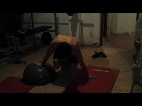 Peter Fico | Small straddle planche experiment