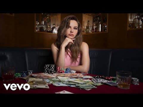 Julia Meladin - Pokerface (Offizielles Video)