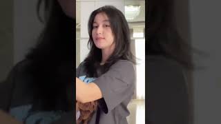 Download lagu kakak sirnah ini emang ngetop deh mp3